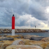 El Nàutic de Tarragona mejora la señalización marítima de la entrada al puerto