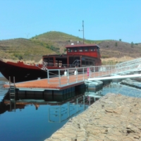 Lindley instala embarcaderos en el Río Tua